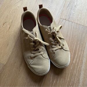 Ryka causal tan/beige walking shoes